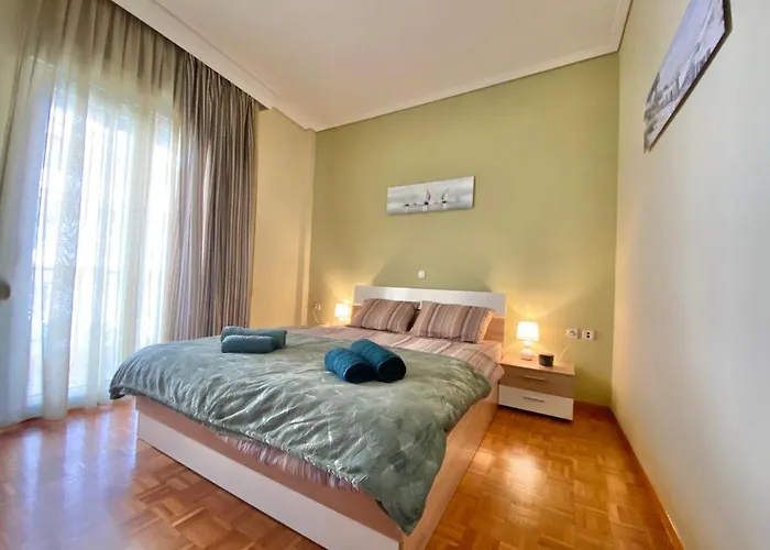 George & Nia - With Panoramic Terrace View Appartamento Kavala