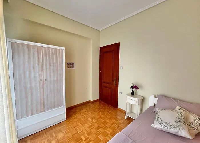 George & Nia - With Panoramic Terrace View *