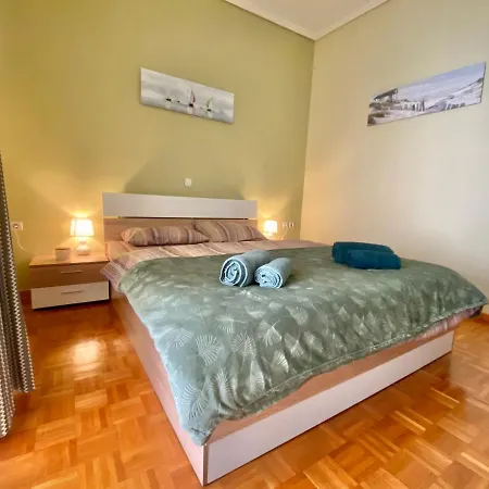 George & Nia - With Panoramic Terrace View *