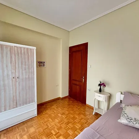 George & Nia - With Panoramic Terrace View *