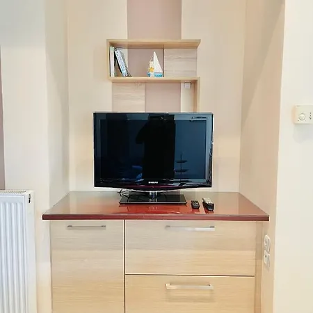 George & Nia's Apartment